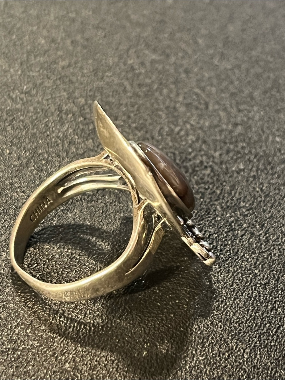 Handcrafted Silver Statement Ring with Purple Agate. Size 7 3/4 - Picture 5 of 8